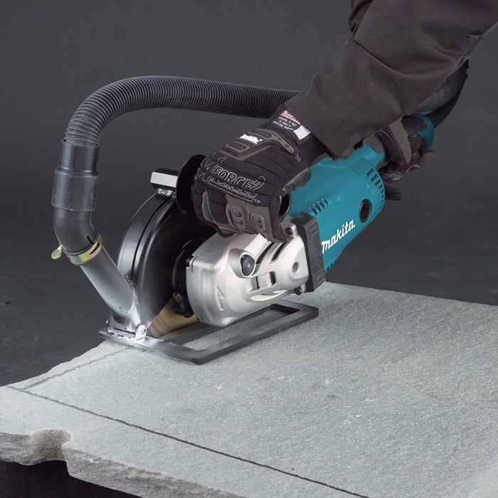 Makita GA7020 Angle Grinder