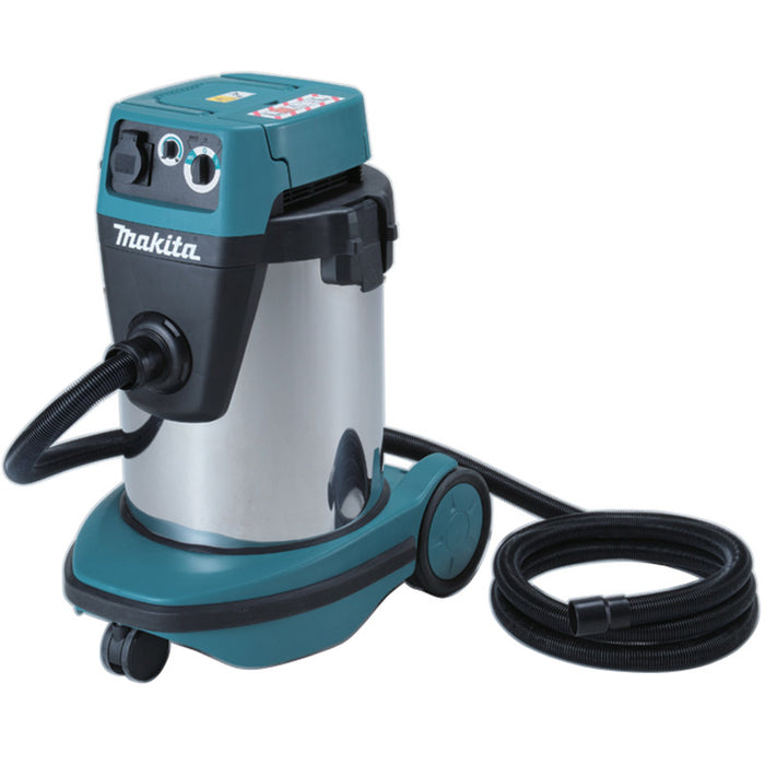 Makita VC3210LX1 Vacuum Cleaner