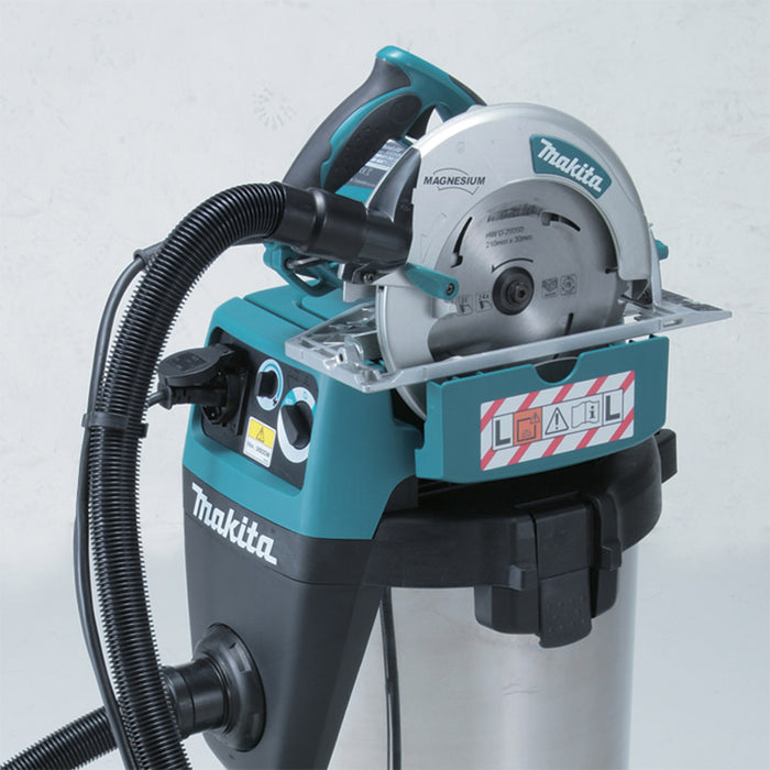 Makita VC3210LX1 Vacuum Cleaner