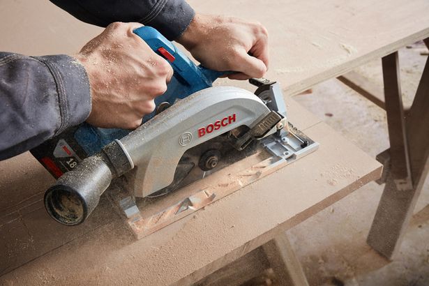 Bosch GKS 185-LI Professional Cordless Circular Saw